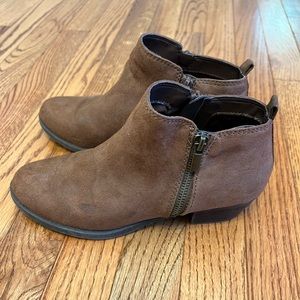 Brown ankle booties size 7.5